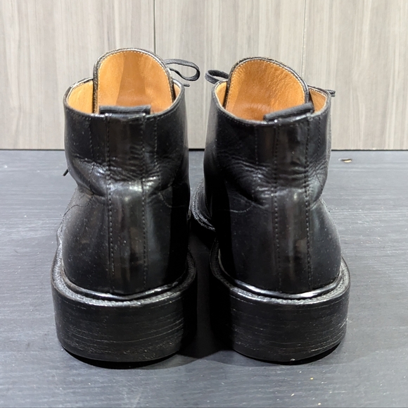 Canali Black Leather Chukka Boots - Picture 6 of 10